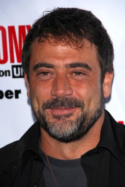 Jeffrey Dean Morgan