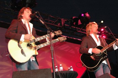 podnikatelský koncept: průmysl na tabuli pozadí