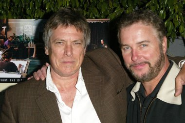 Russell smith ve william l. petersen