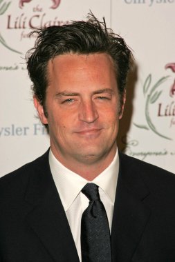 9 yıllık benefit lili için claire Vakfı