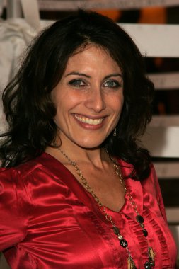 viktor ve rolf koleksiyonu kutluyor, h ve m