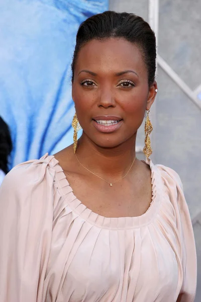 Aisha Tyler alla prima di The Santa Clause 3 The Escape Clause. El Capitan Theater, Hollywood, CA. 10-29-06 — Foto Stock