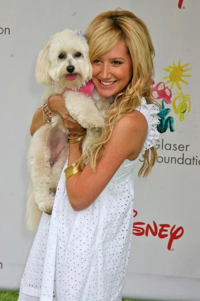 Ashley tisdale
