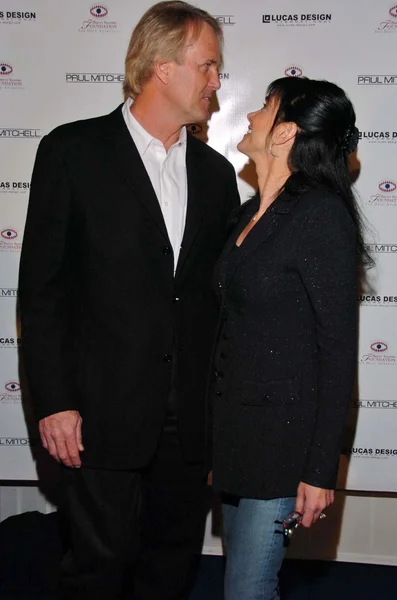 John tesh och connie sellecca — Stockfoto