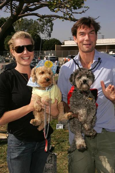 Rebecca Romijn and Jerry O'Connell — Stock Photo, Image