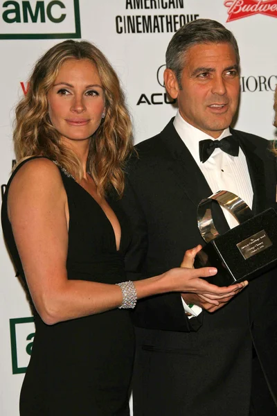 Джулия Робертс и Джордж Клуни — стоковое фото