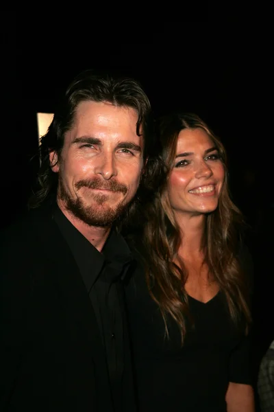 Christian Bale and wife — Stockfoto