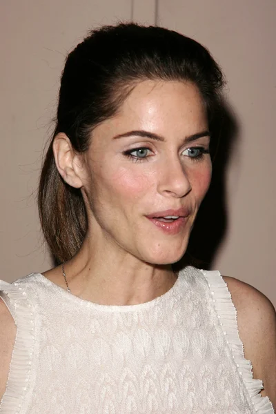 Amanda Peet