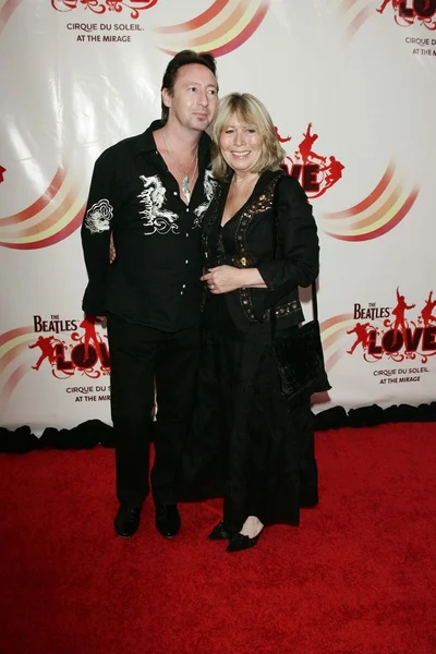 Julian lennon ve cynthia lennon