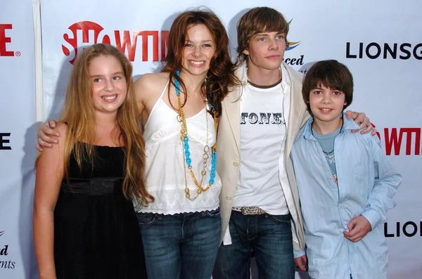 Allie Grant, Joy Lauren, Hunter Parrish, Alexander Gould — Fotografia de Stock