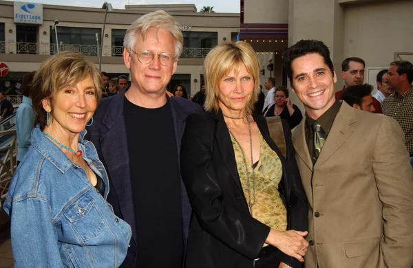 Lin Shaye and Bruce Davison with Cindy Pickett and Seth Peterson — Stock Photo, Image