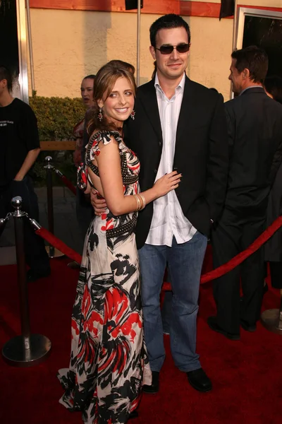 Freddie Prinze Jr. and Sarah Michelle Gellar — Stock Photo, Image