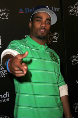 944 dergisi ve hype house parti tekme