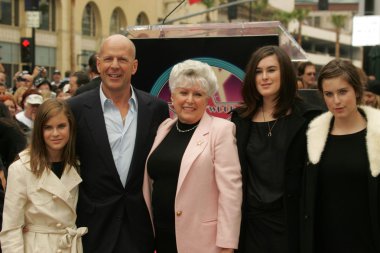 Bruce willis hollywood şöhret töreni yürümek