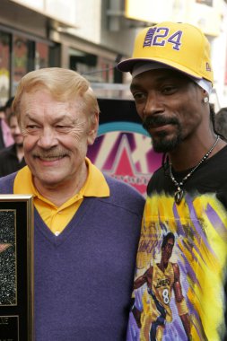 Jerry buss şöhret töreni hollywood walk