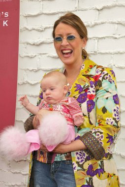 Annemin kulübü kitap denize indirmek eğlenti sıcak