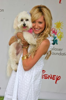 Ashley tisdale