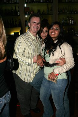 2 yıllık soğuk Heidi ve frank kalabilir yoksa gitmeliyim