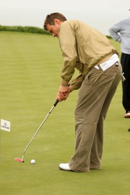 8 yıllık michael douglas ve lexus tarafından sunulan arkadaşlar