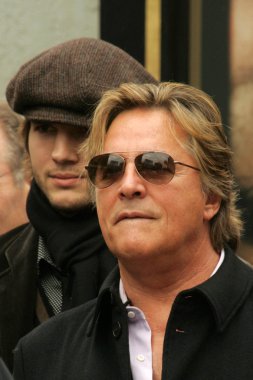 Ештон Катчер, Дон Джонсон