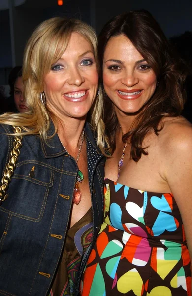 Mary beth york ve carolina bacardi