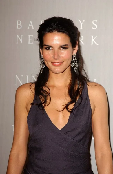 Angie harmon — Zdjęcie stockowe