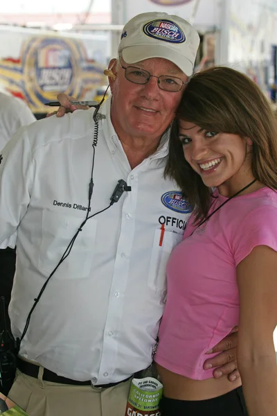 Bridgetta Tomarchio es la chica de carrera de la serie Busch de NASCAR —  Fotos de Stock