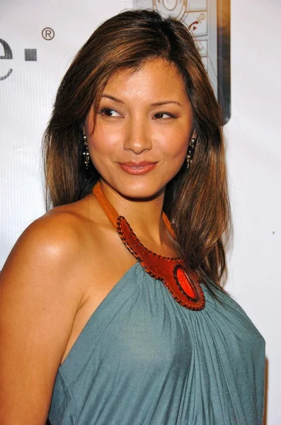 Kelly hu op het nu en dun in hollywood partij gesponsord door samsung en t-mobile. Cabana club, hollywood, ca. 06-02-06 — Stockfoto