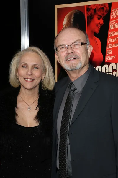 Kurtwood smith and wife bei der "hitchcock" los angeles premiere, academy of movie arts and sciences, beverly hills, ca 11-20-12 — Stockfoto