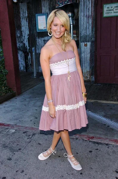 Ashley tisdale — Stockfoto