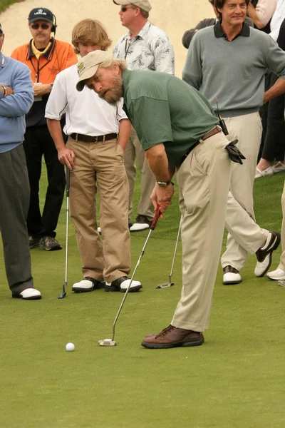 8 yıllık michael douglas ve lexus tarafından sunulan arkadaşlar