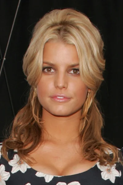 Jessica Simpson y Blockbuster anuncian "Acceso Total " — Foto de Stock