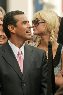 Antonio villaraigosa ve paris hilton