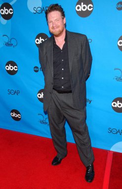 Donal Logue