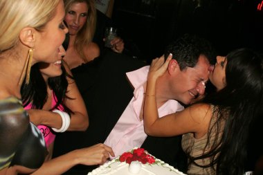 Tabitha brian Taylor'ın wallos ve jennifer cantrell