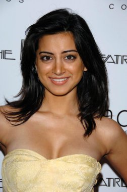Noureen DeWulf