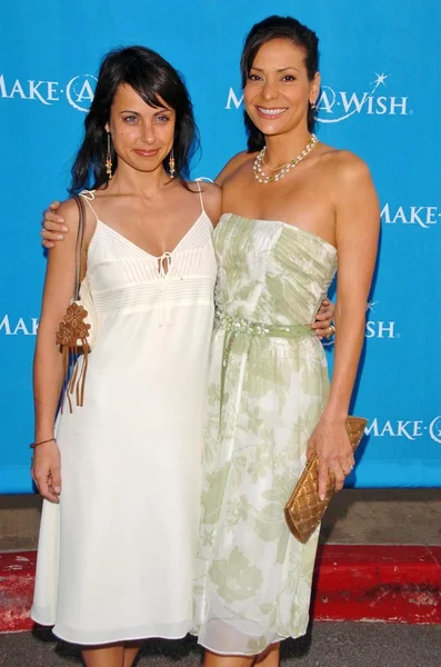 Constance Zimmer and Constance Marie — ストック写真