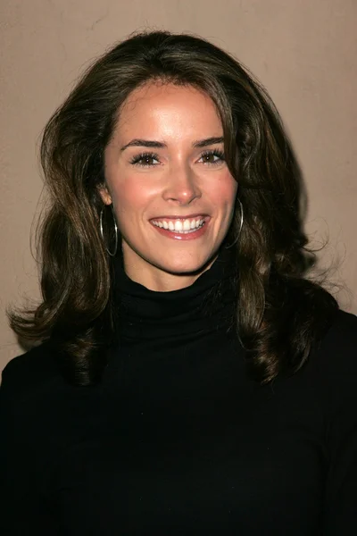 Abigail spencer vid öppnandet av les flickor 6 cabaret som omfattas av den nationella bröst cancer föreningen. Avalon theatre i hollywood, ca. 10-09-06 — Stockfoto