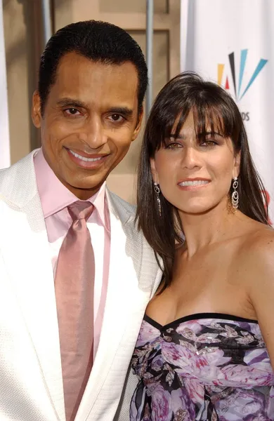 Jon secada och fru maritere — Stockfoto