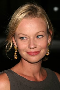 Samantha Mathis