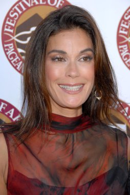 Teri Hatcher