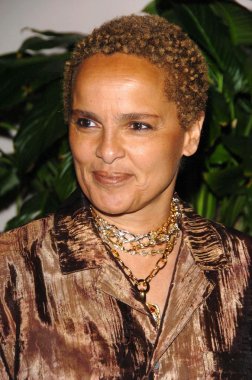 Shari Belafonte