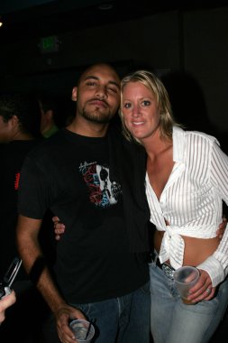 2 yıllık soğuk Heidi ve frank kalabilir yoksa gitmeliyim