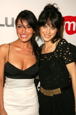 Sarah Şahi ve zooey deschanel