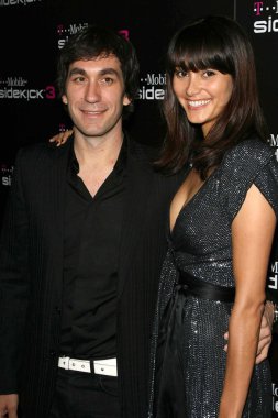 t-hareket eden sidekick 3 launch party