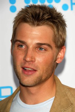 Mike Vogel