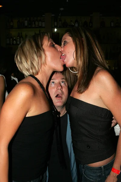 2 yıllık soğuk Heidi ve frank kalabilir yoksa gitmeliyim