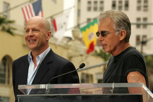 Bruce willis hollywood şöhret töreni yürümek