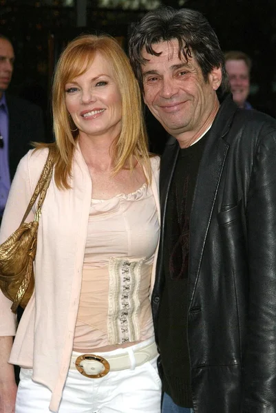 Marg helgenberger i alan rosenberg — Zdjęcie stockowe