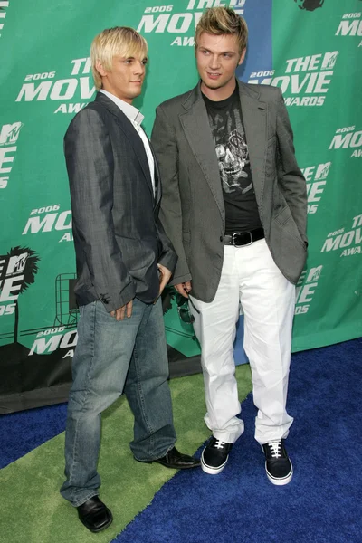 Aaron Carter és Nick Carter érkezik a 2006-os Mtv Movie Awards. Sony képek, Culver City, Ca. 06-03-06 — Stock Fotó